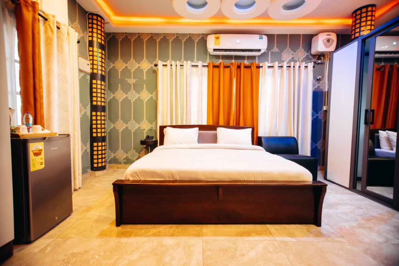 Plus 33 Hotel Nungua Exteriör bild